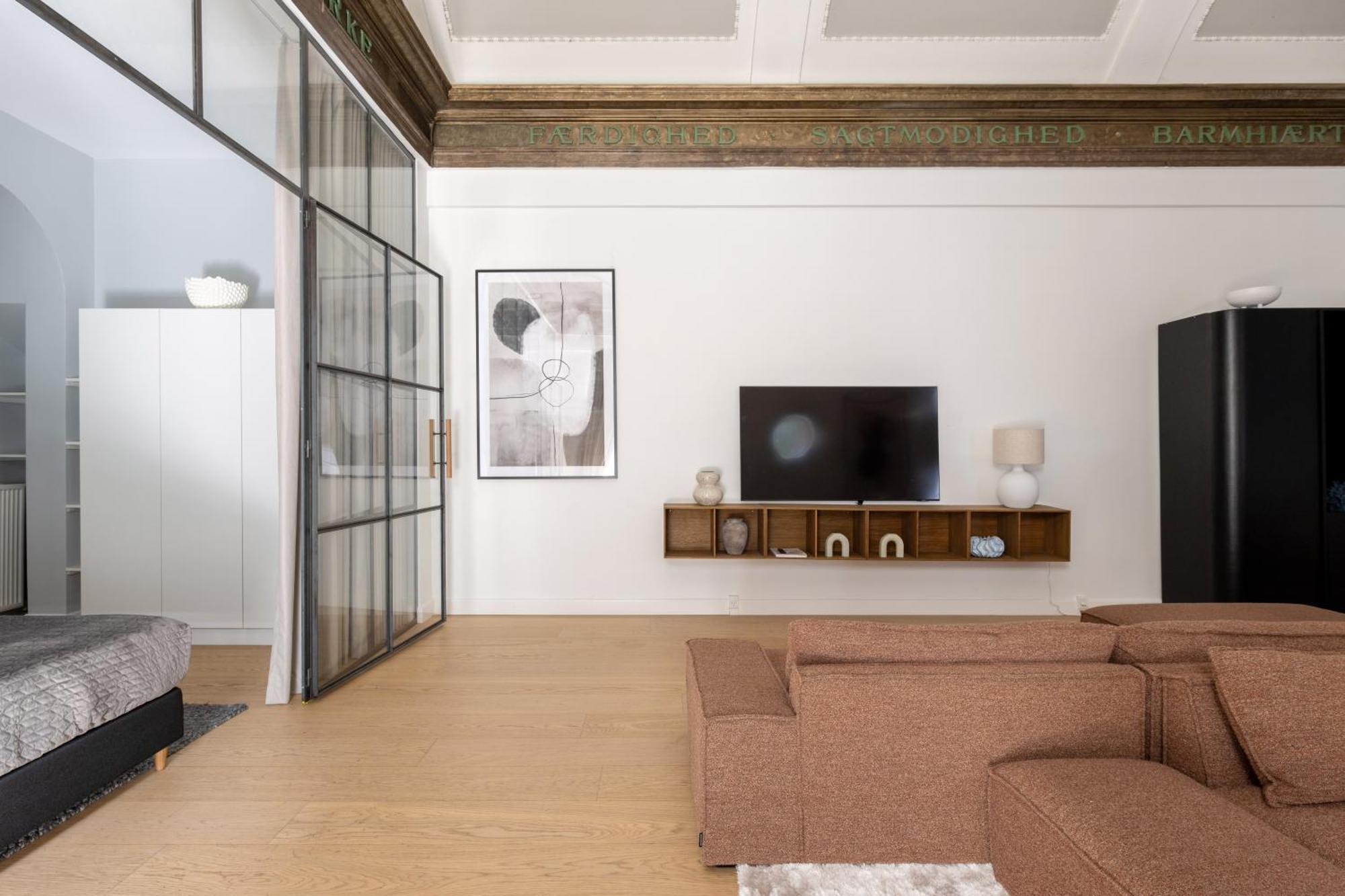 Unique 3 Bedroom Apartment In Vibrant Frederiksberg Kopenhagen Exterior foto