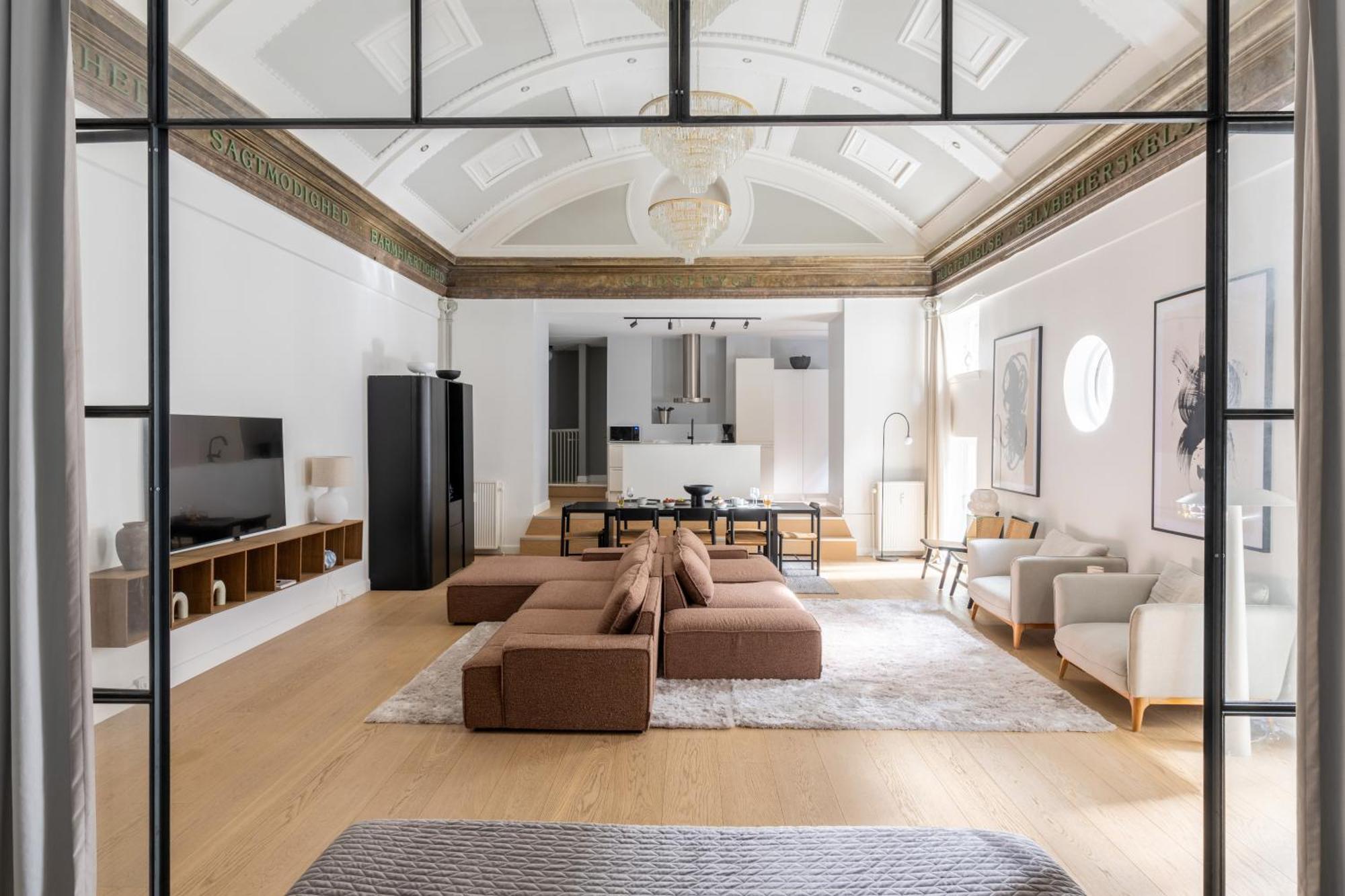 Unique 3 Bedroom Apartment In Vibrant Frederiksberg Kopenhagen Exterior foto